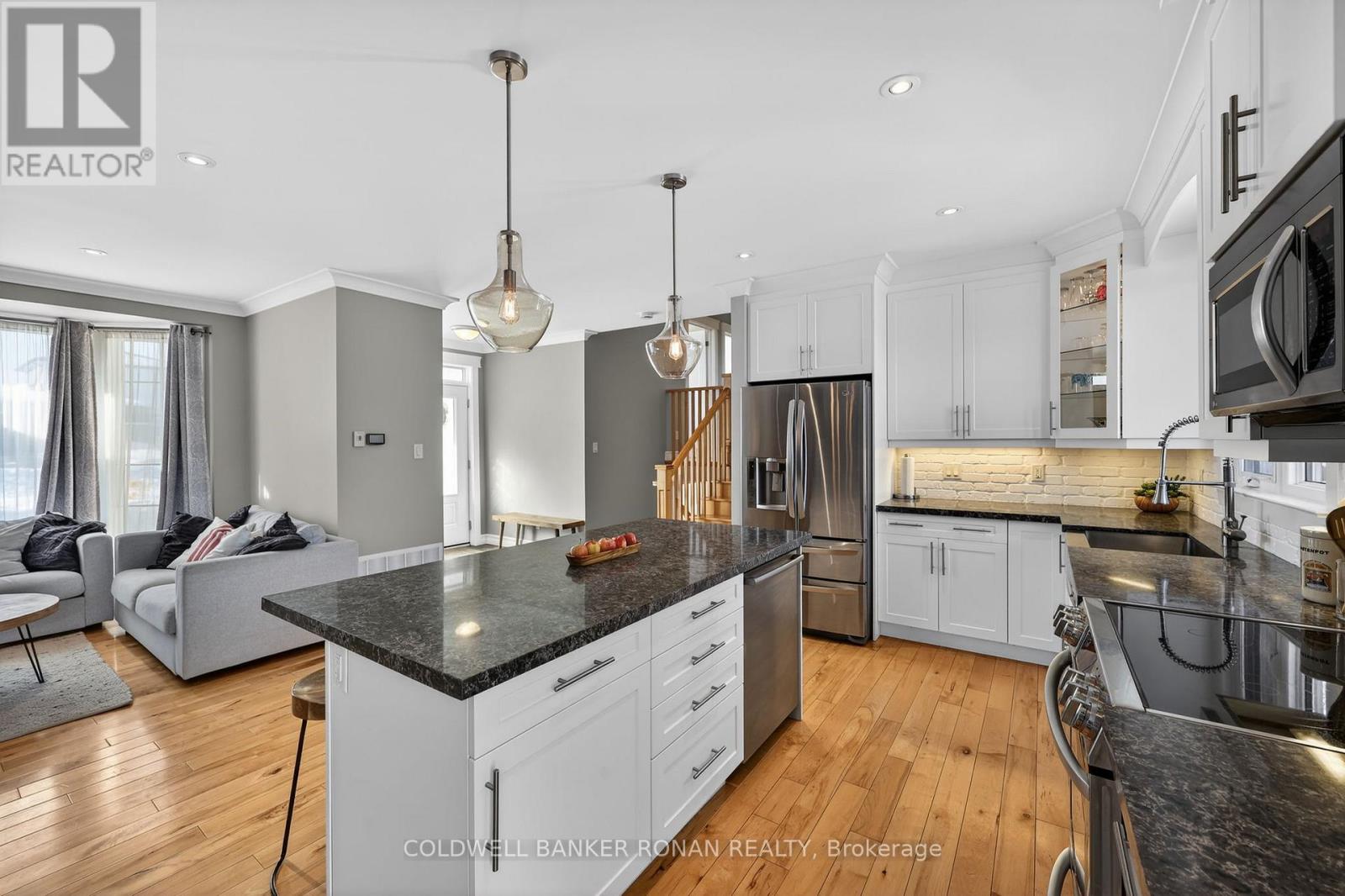 96 Boyne Crescent, New Tecumseth, Ontario  L9R 1K2 - Photo 11 - N12843142