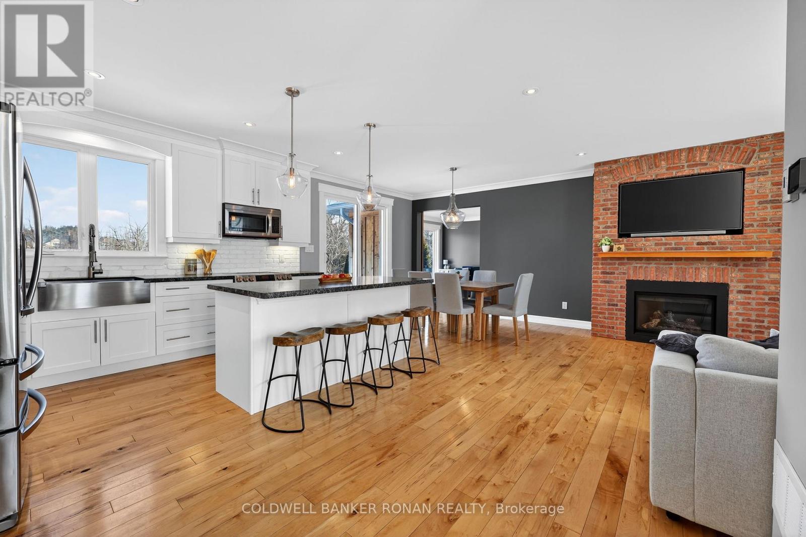 96 Boyne Crescent, New Tecumseth, Ontario  L9R 1K2 - Photo 8 - N12843142