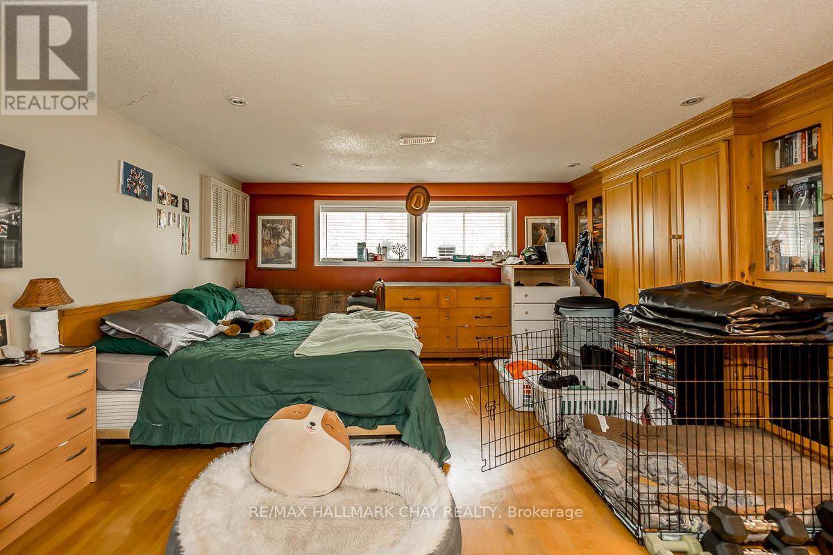 61 Marshall Crescent, Essa (Baxter), Ontario  L0M 1B1 - Photo 25 - N12843196