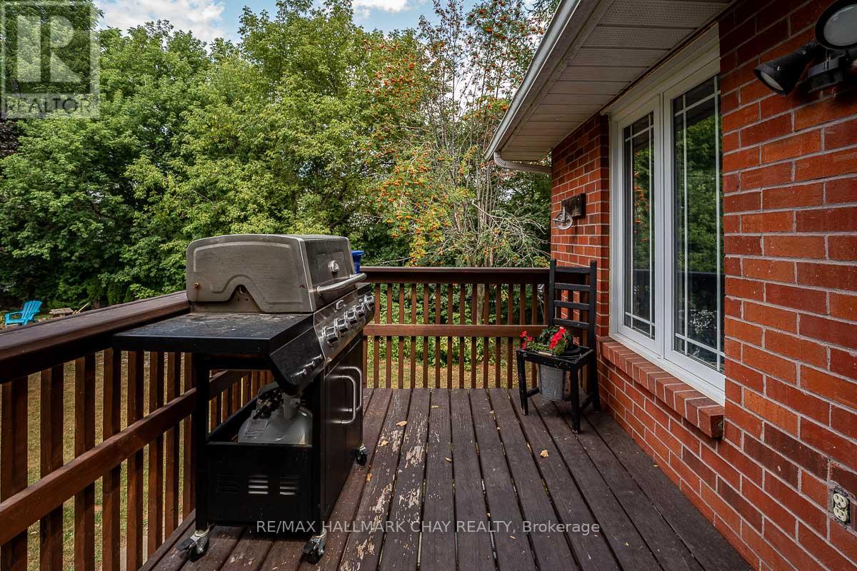 61 Marshall Crescent, Essa (Baxter), Ontario  L0M 1B1 - Photo 31 - N12843196