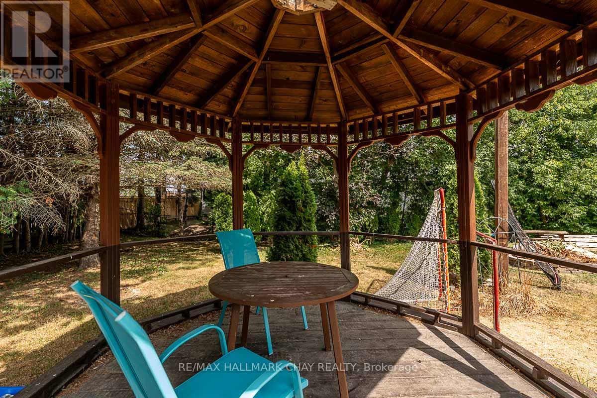 61 Marshall Crescent, Essa (Baxter), Ontario  L0M 1B1 - Photo 35 - N12843196