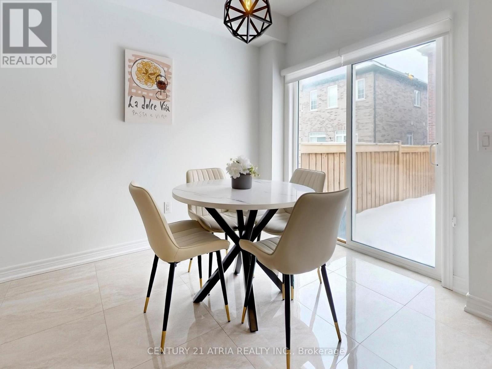 28 Veterans Street, Bradford West Gwillimbury, Ontario  L3Z 4L3 - Photo 14 - N12843282