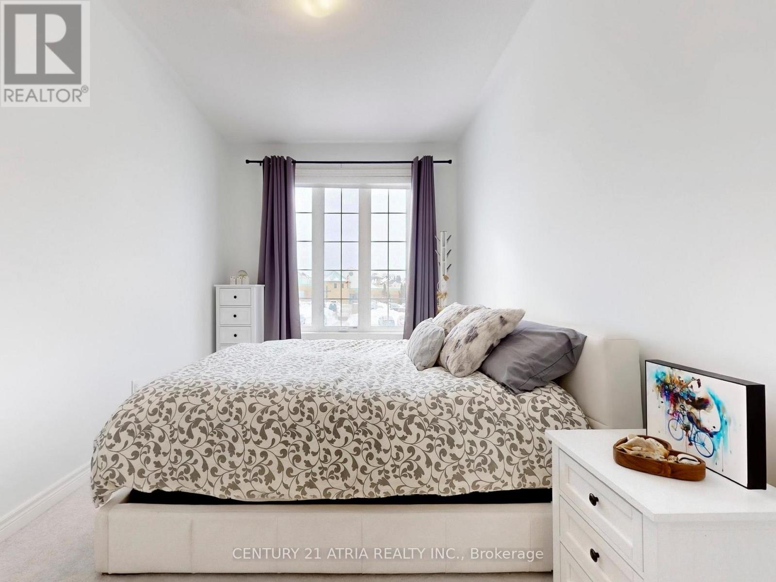 28 Veterans Street, Bradford West Gwillimbury, Ontario  L3Z 4L3 - Photo 30 - N12843282