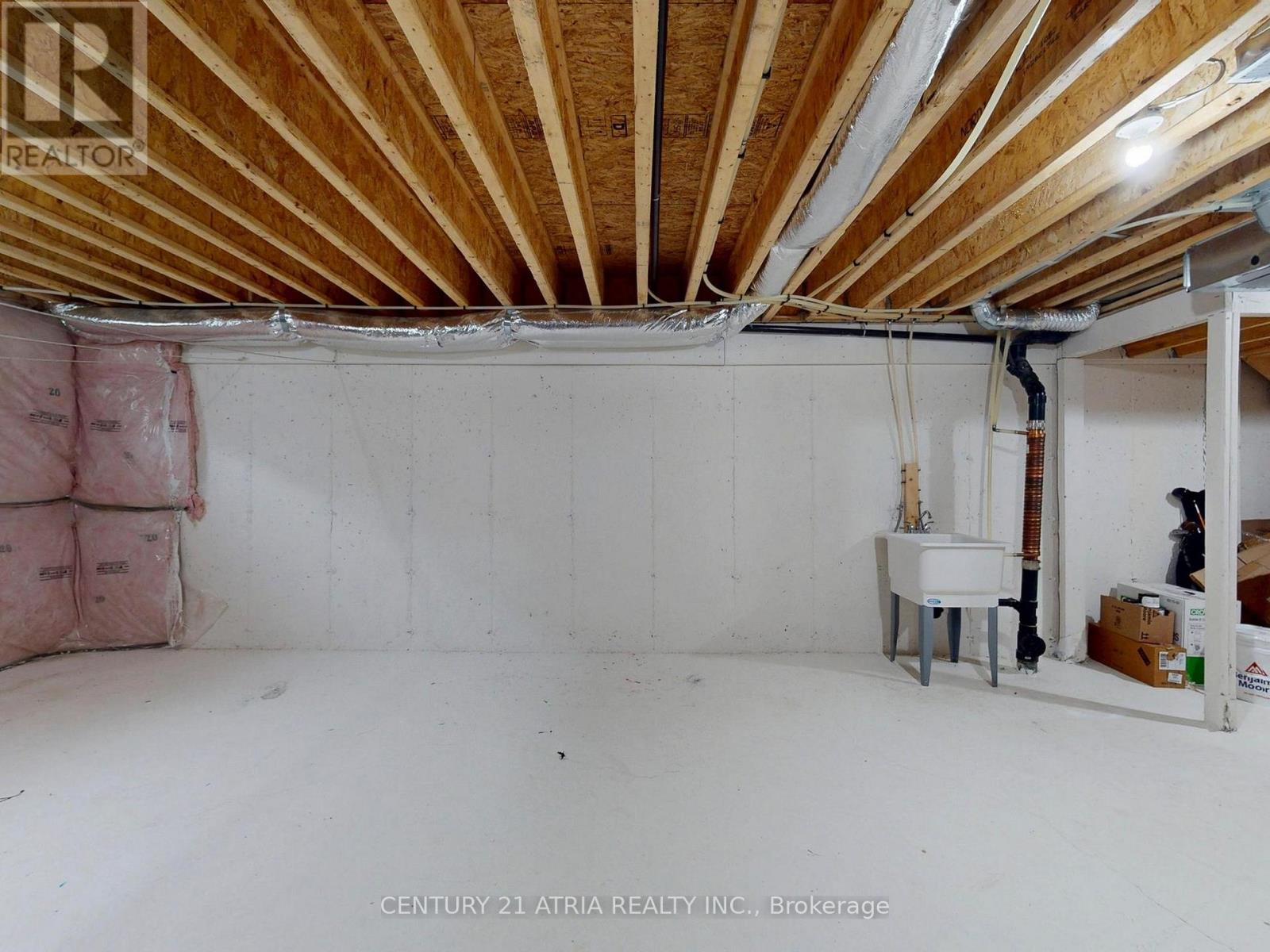 28 Veterans Street, Bradford West Gwillimbury, Ontario  L3Z 4L3 - Photo 38 - N12843282