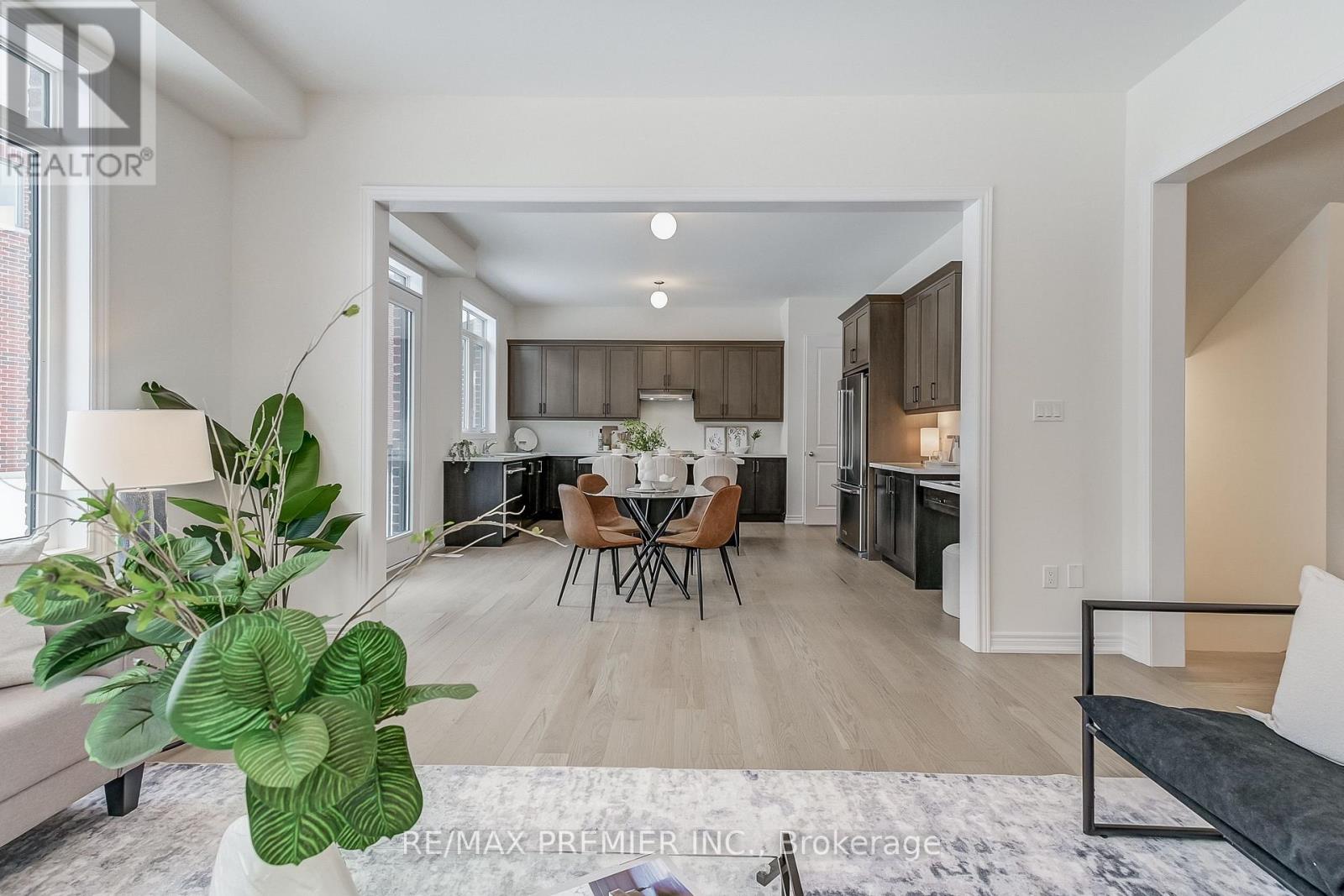 301 Wesmina Avenue, Whitchurch-Stouffville, Ontario  L4A 5C2 - Photo 24 - N12843328