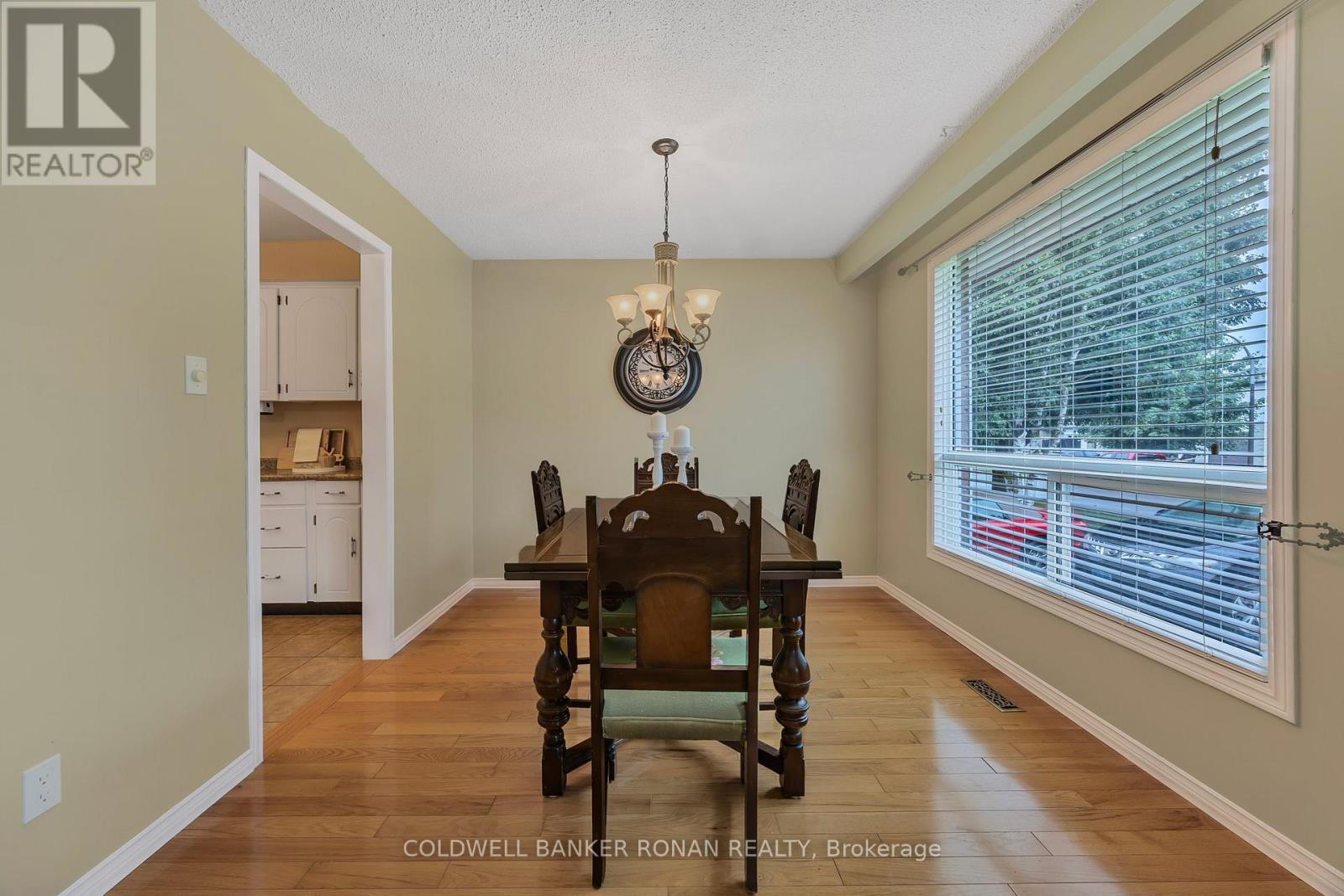 39 Mitchell Avenue, New Tecumseth, Ontario  L9R 1C9 - Photo 10 - N12843390