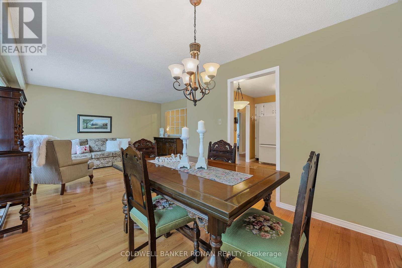 39 Mitchell Avenue, New Tecumseth, Ontario  L9R 1C9 - Photo 9 - N12843390