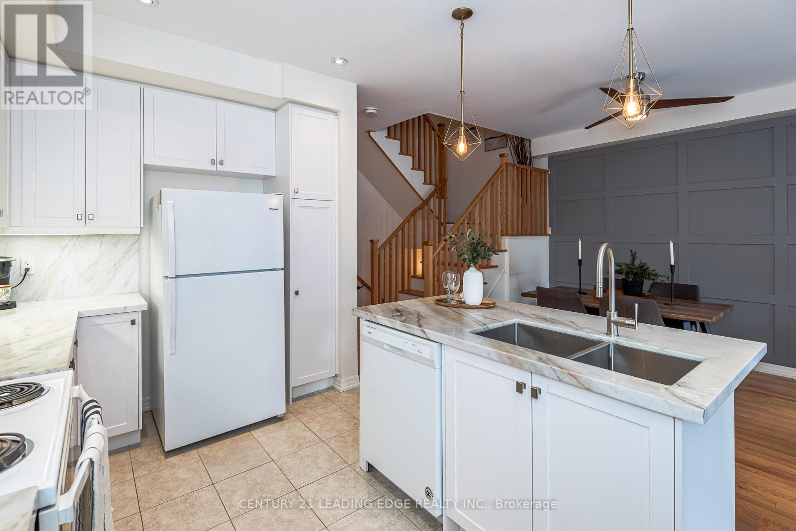 256 Vivant Street, Newmarket, Ontario  L3X 0K9 - Photo 10 - N12843394