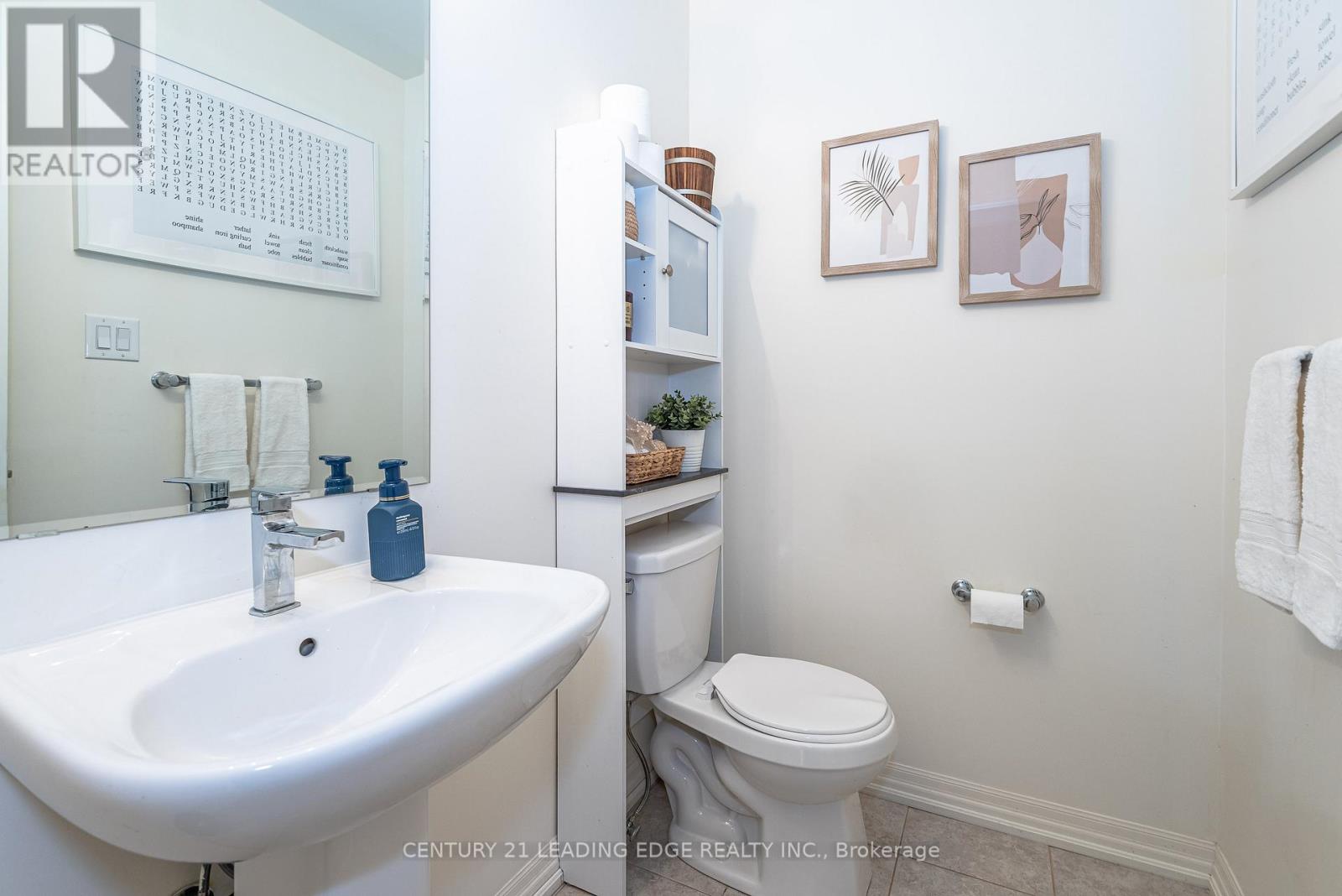 256 Vivant Street, Newmarket, Ontario  L3X 0K9 - Photo 6 - N12843394