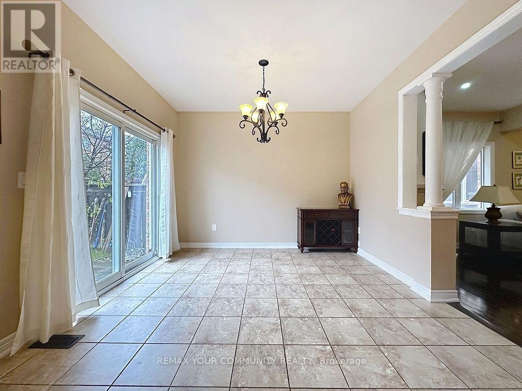 281 Lauderdale Drive, Vaughan (Patterson), Ontario  L6A 0N6 - Photo 12 - N12843396