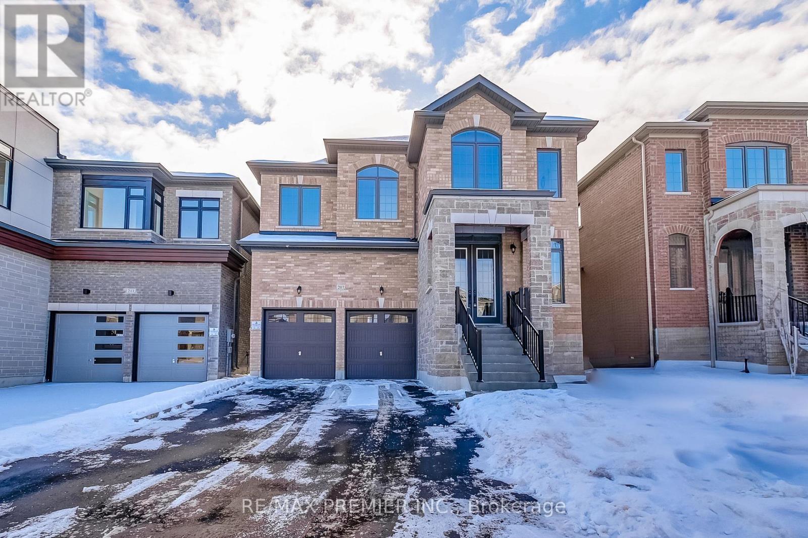 207 FALLHARVEST WAY, Whitchurch-Stouffville, Ontario
