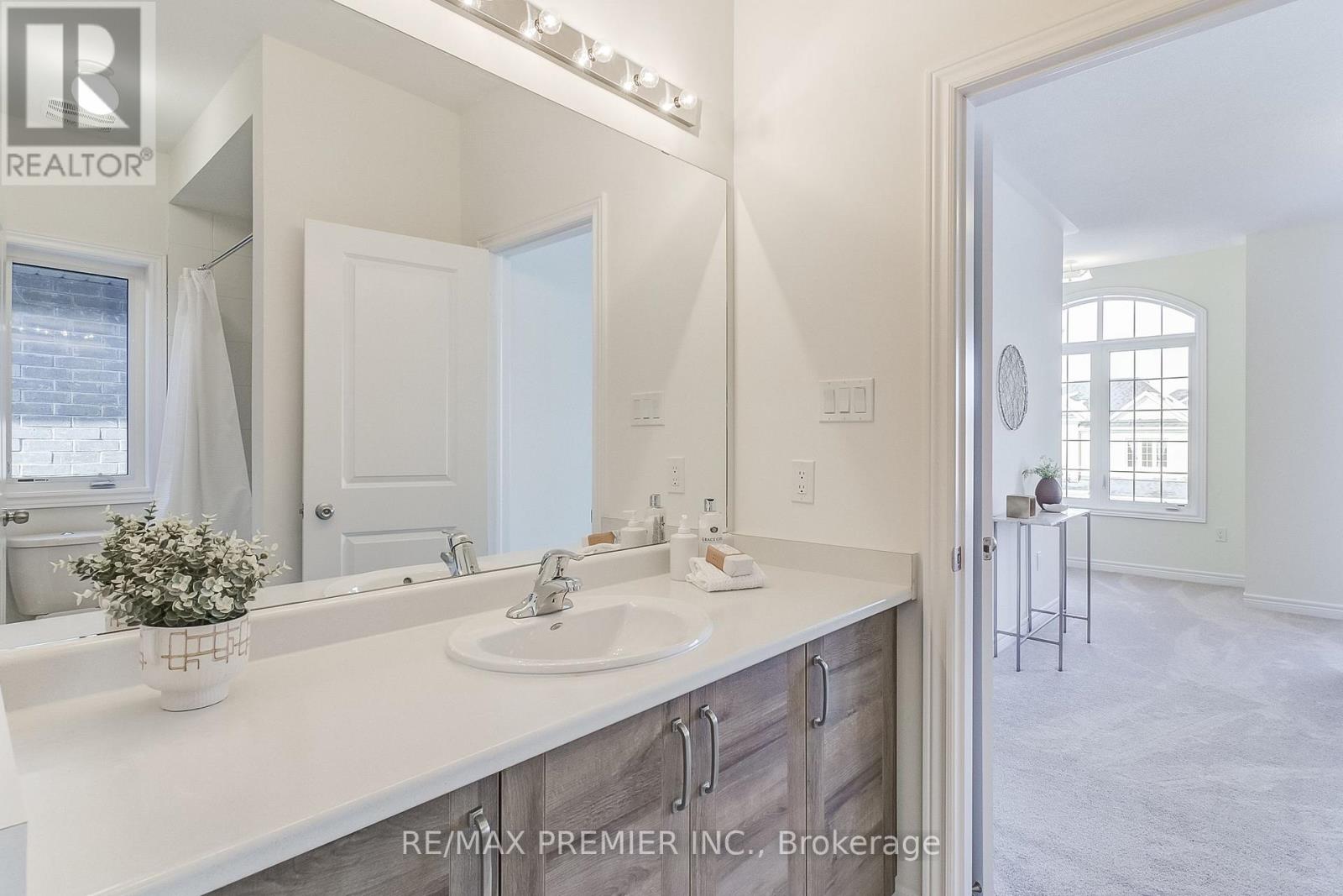 207 Fallharvest Way, Whitchurch-Stouffville, Ontario  L4A 5C2 - Photo 33 - N12843424