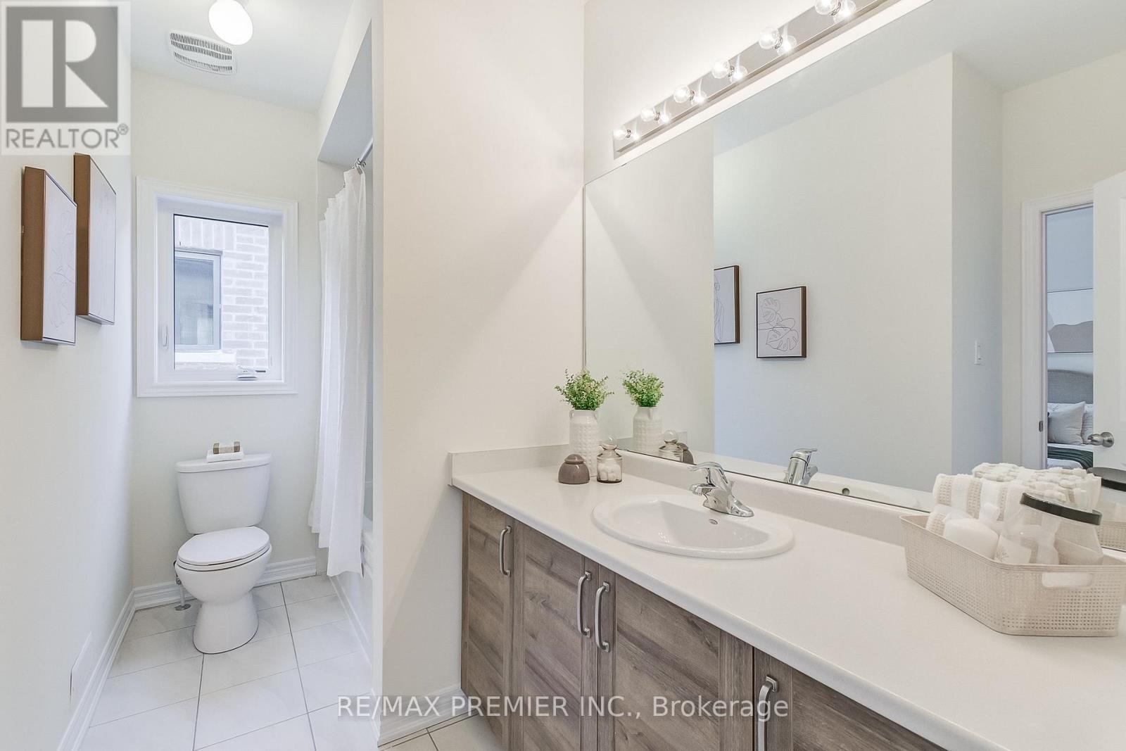 207 Fallharvest Way, Whitchurch-Stouffville, Ontario  L4A 5C2 - Photo 36 - N12843424