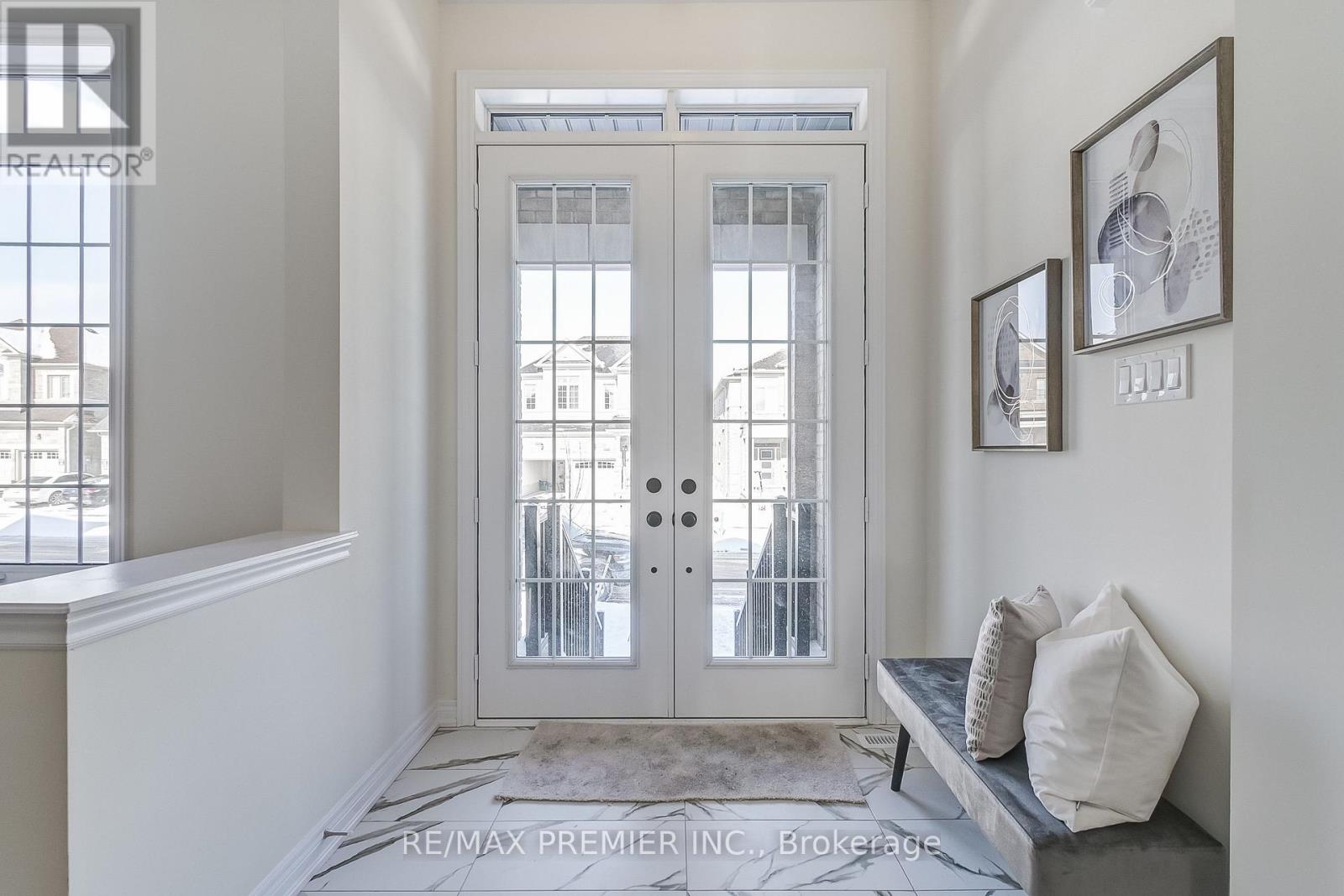 207 Fallharvest Way, Whitchurch-Stouffville, Ontario  L4A 5C2 - Photo 5 - N12843424