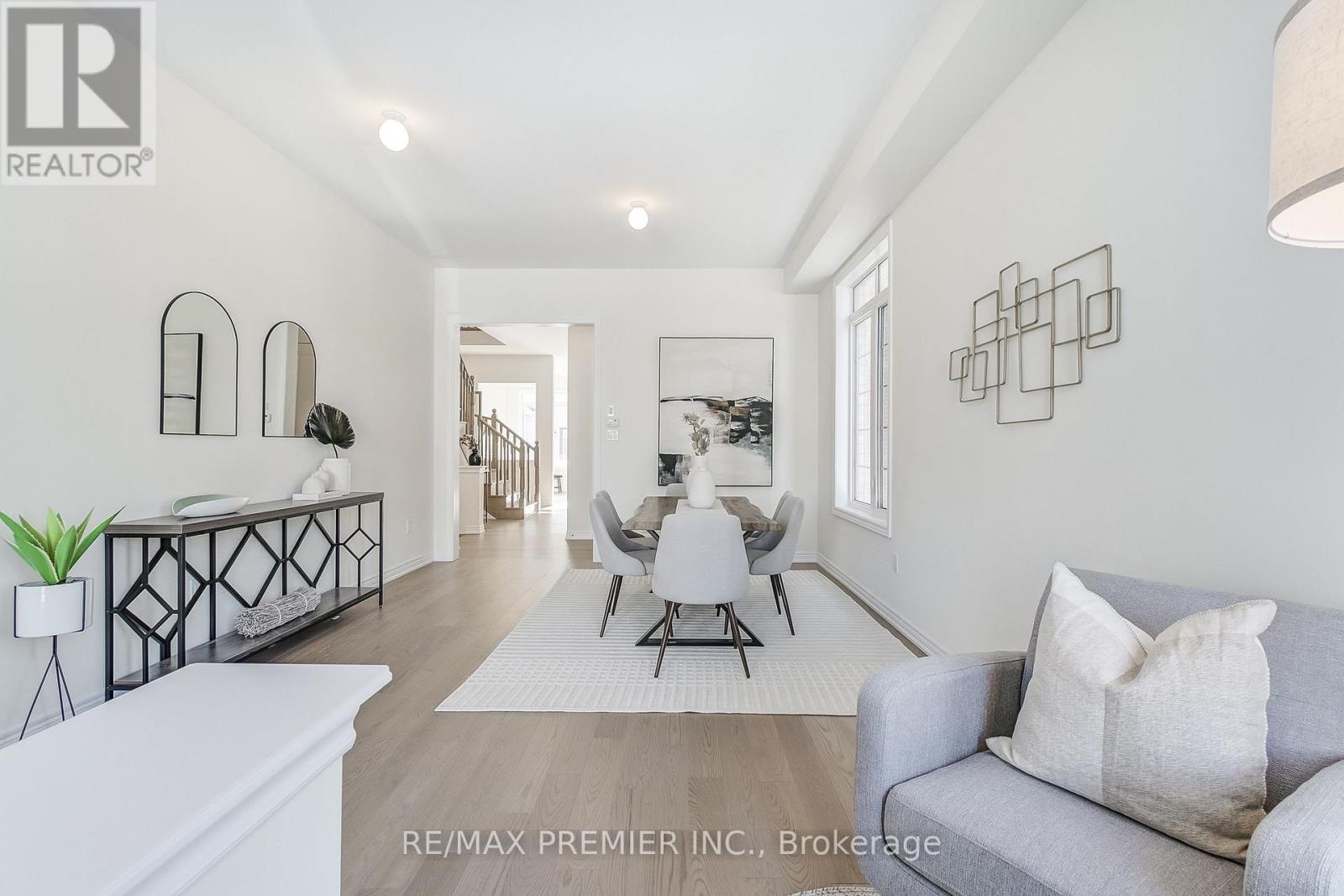 207 Fallharvest Way, Whitchurch-Stouffville, Ontario  L4A 5C2 - Photo 8 - N12843424