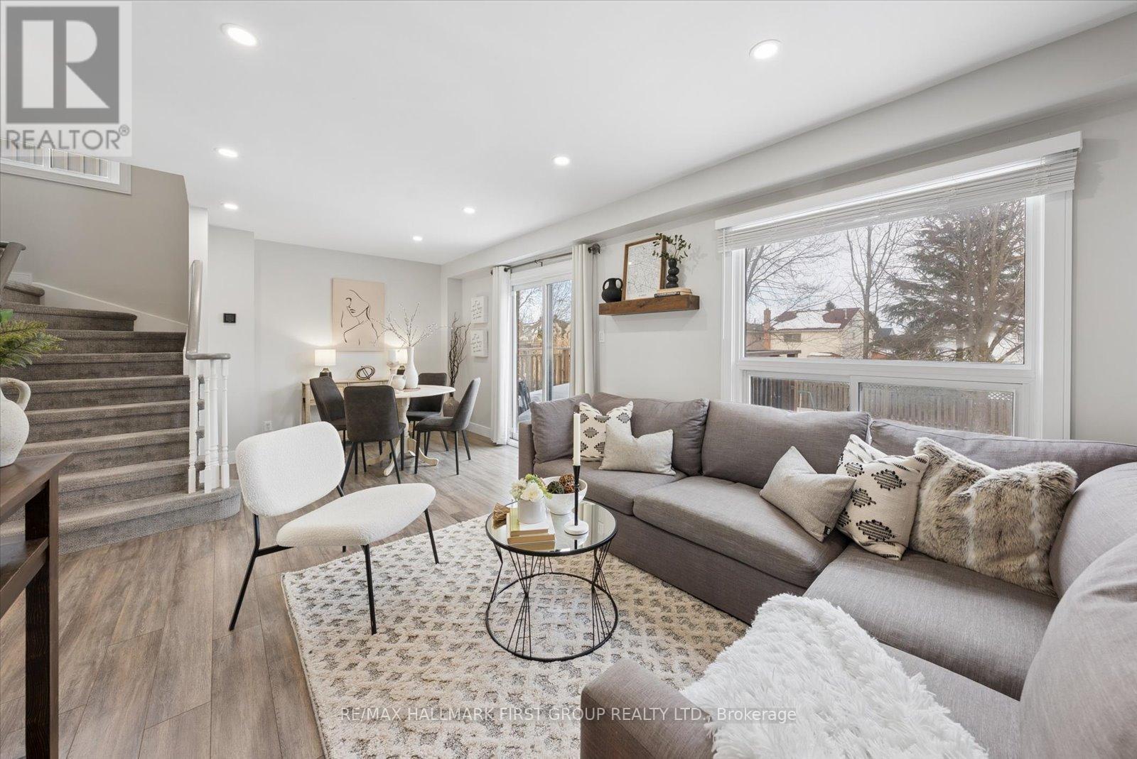 101 Natanya Boulevard, Georgina, Ontario  L4P 3P9 - Photo 11 - N12843432