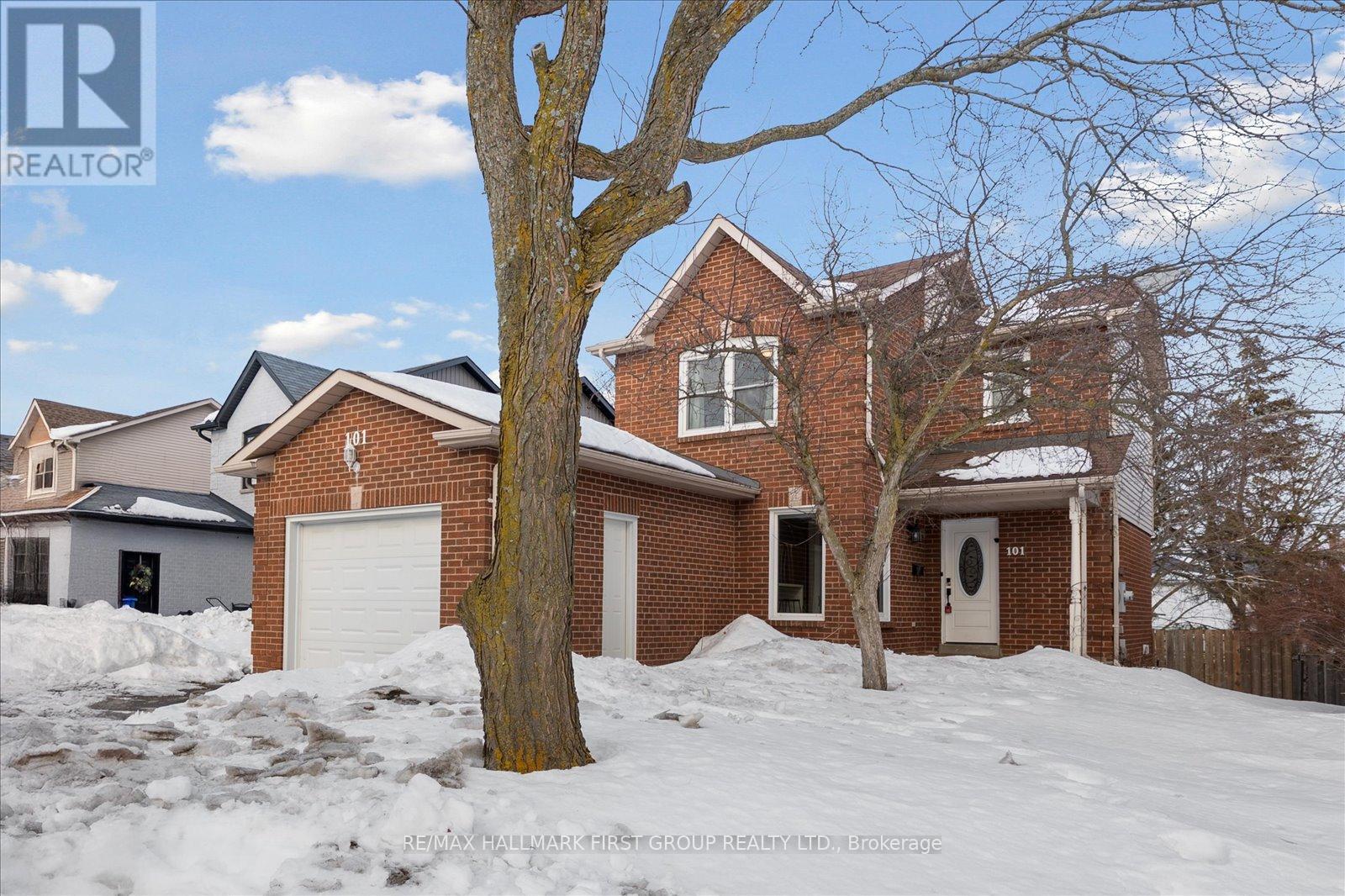 101 Natanya Boulevard, Georgina, Ontario  L4P 3P9 - Photo 2 - N12843432