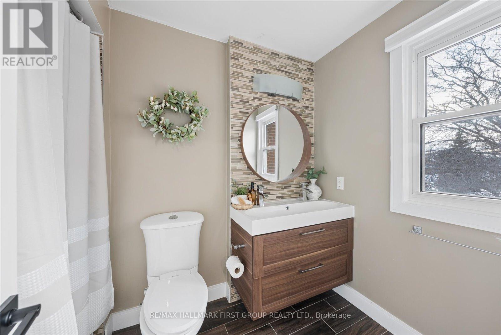 101 Natanya Boulevard, Georgina, Ontario  L4P 3P9 - Photo 24 - N12843432