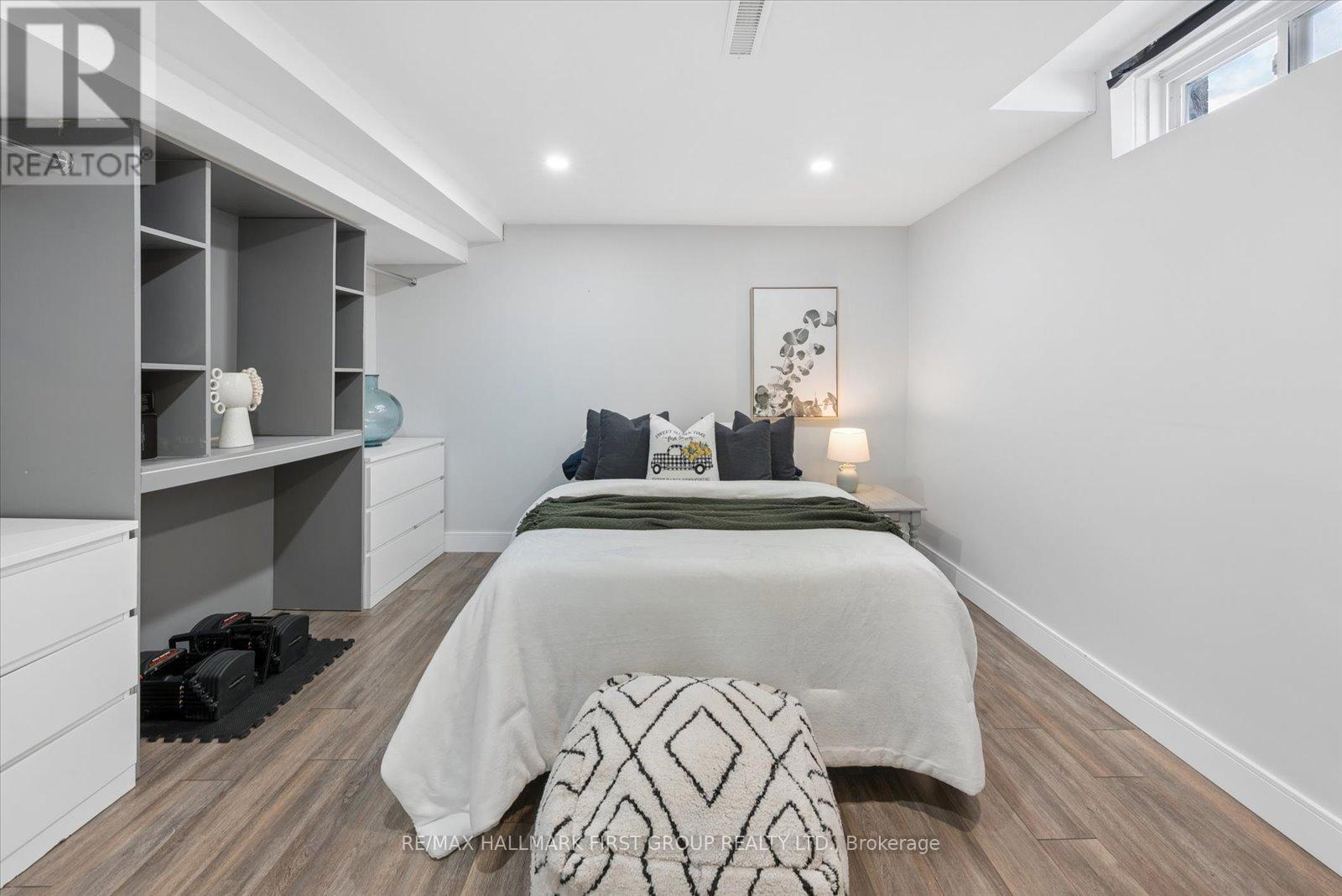 101 Natanya Boulevard, Georgina, Ontario  L4P 3P9 - Photo 34 - N12843432