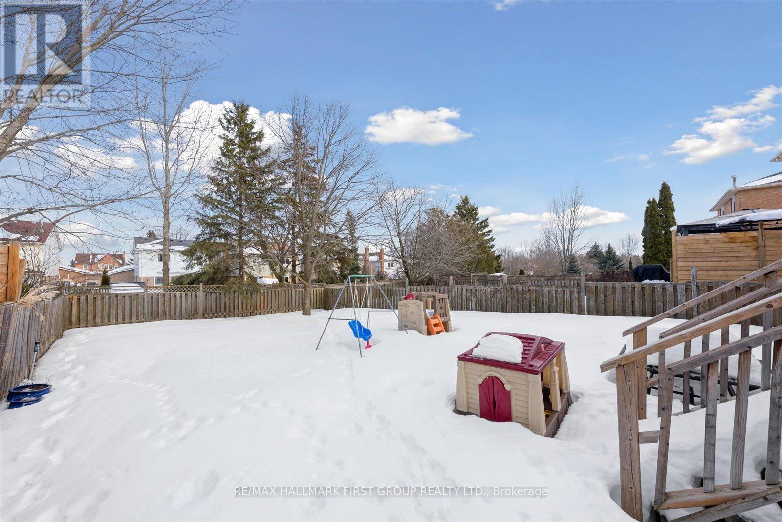 101 Natanya Boulevard, Georgina, Ontario  L4P 3P9 - Photo 37 - N12843432