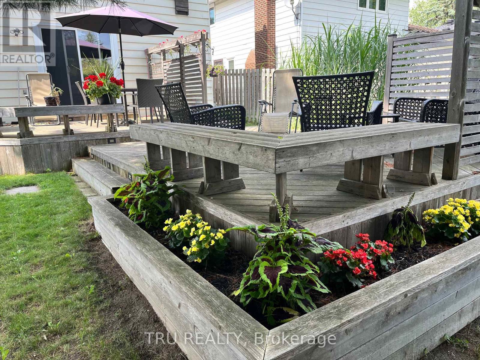 1719 Meadowview Crescent N, Ottawa, Ontario  K1C 1T9 - Photo 35 - X12778252