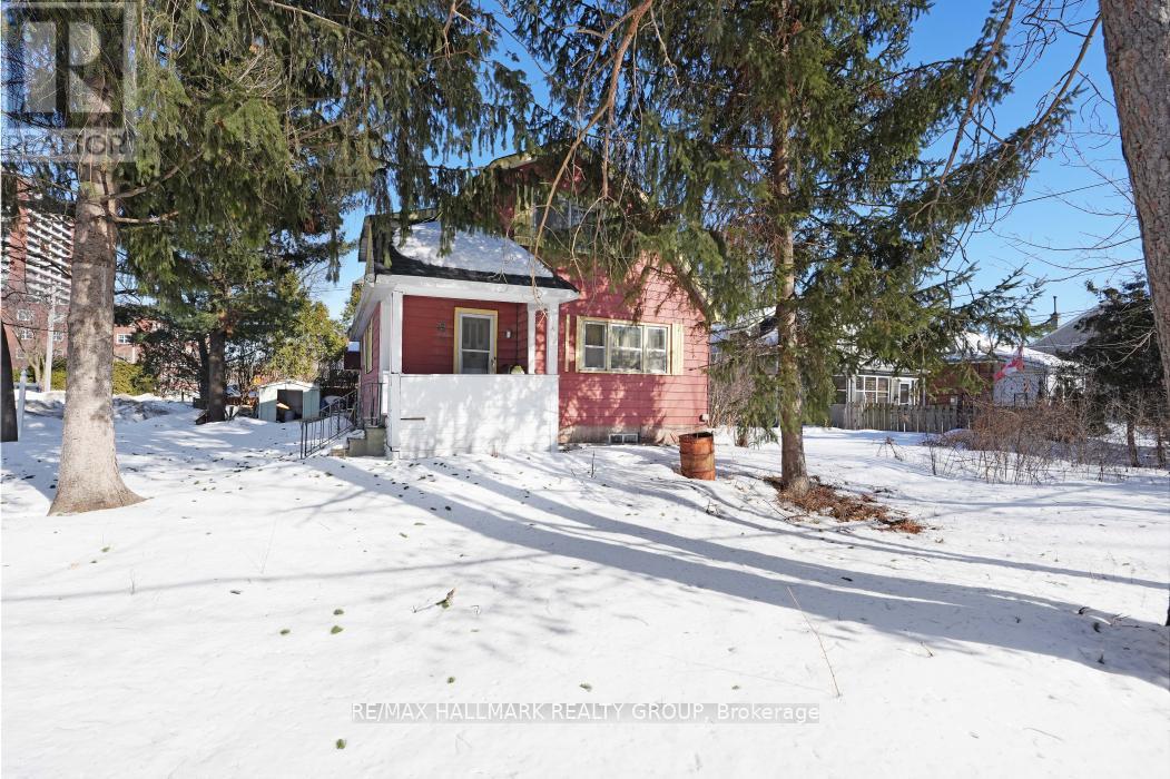 641 Tweedsmuir Avenue, Ottawa, Ontario  K1Z 5P7 - Photo 8 - X12837488