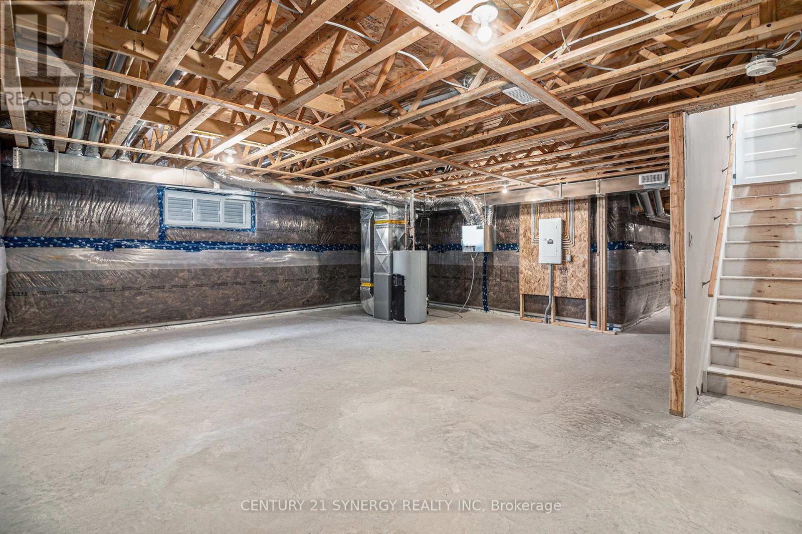 83 Villeneuve Street, North Stormont, Ontario  K0C 1W0 - Photo 34 - X12841872