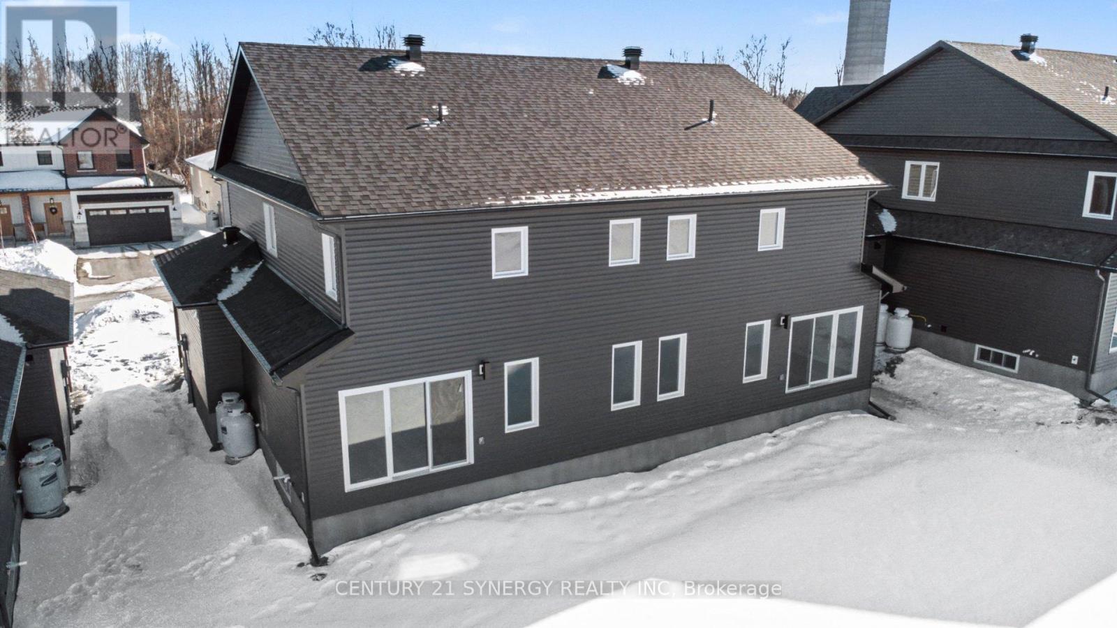 69 Villeneuve Street, North Stormont, Ontario  K0C 1W0 - Photo 35 - X12841884