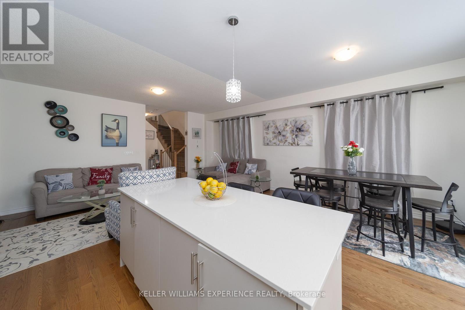 82 Phoenix Boulevard, Barrie, Ontario  L9S 2Z5 - Photo 11 - S12843190