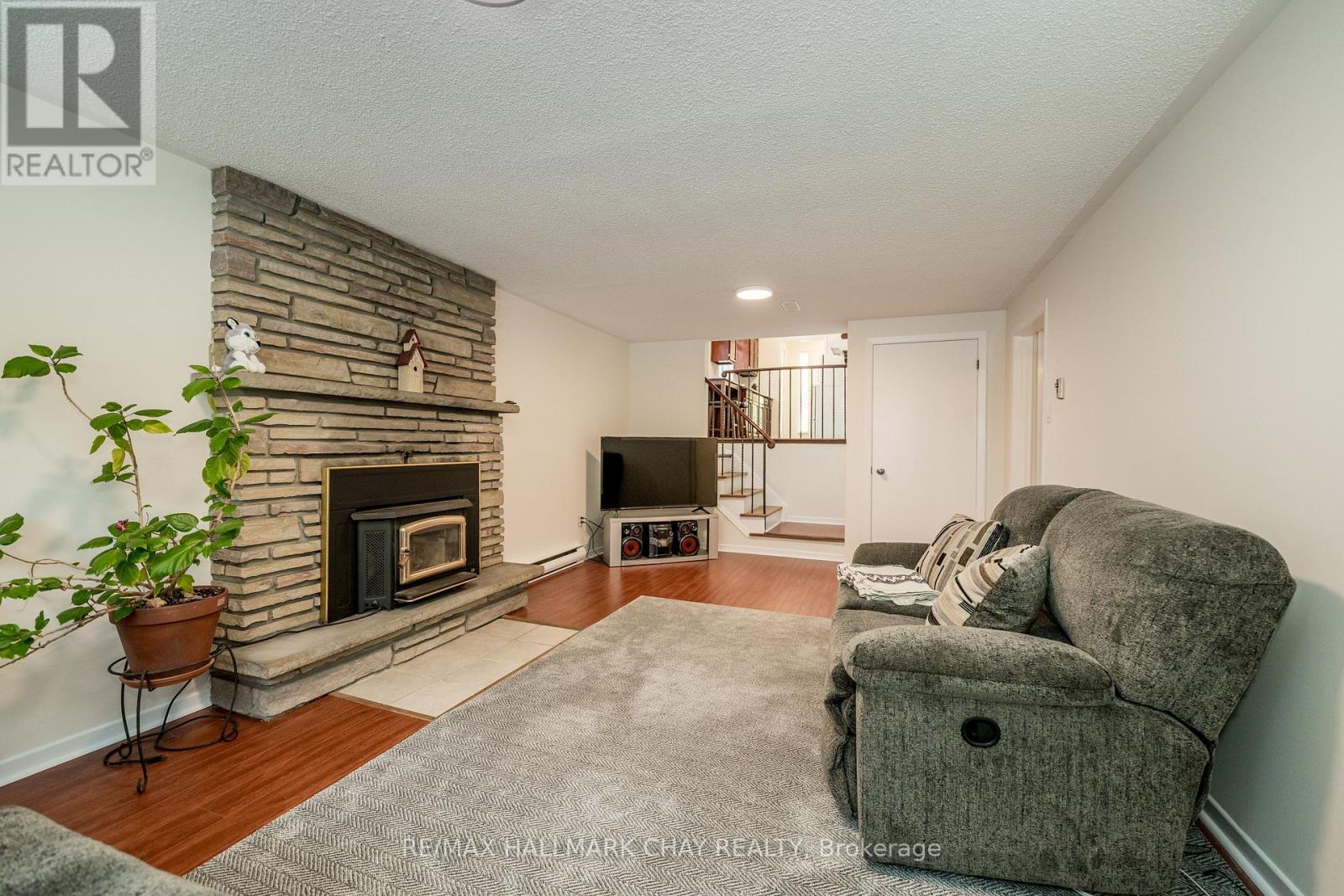 44 Belcourt Avenue, Barrie, Ontario  L4M 4E4 - Photo 27 - S12843428