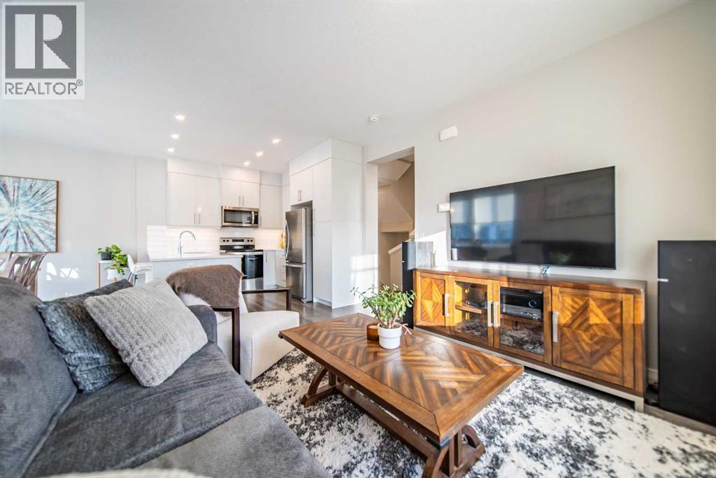 713 Crestridge Common Sw, Calgary, Alberta  T3B 6L6 - Photo 8 - A2276189