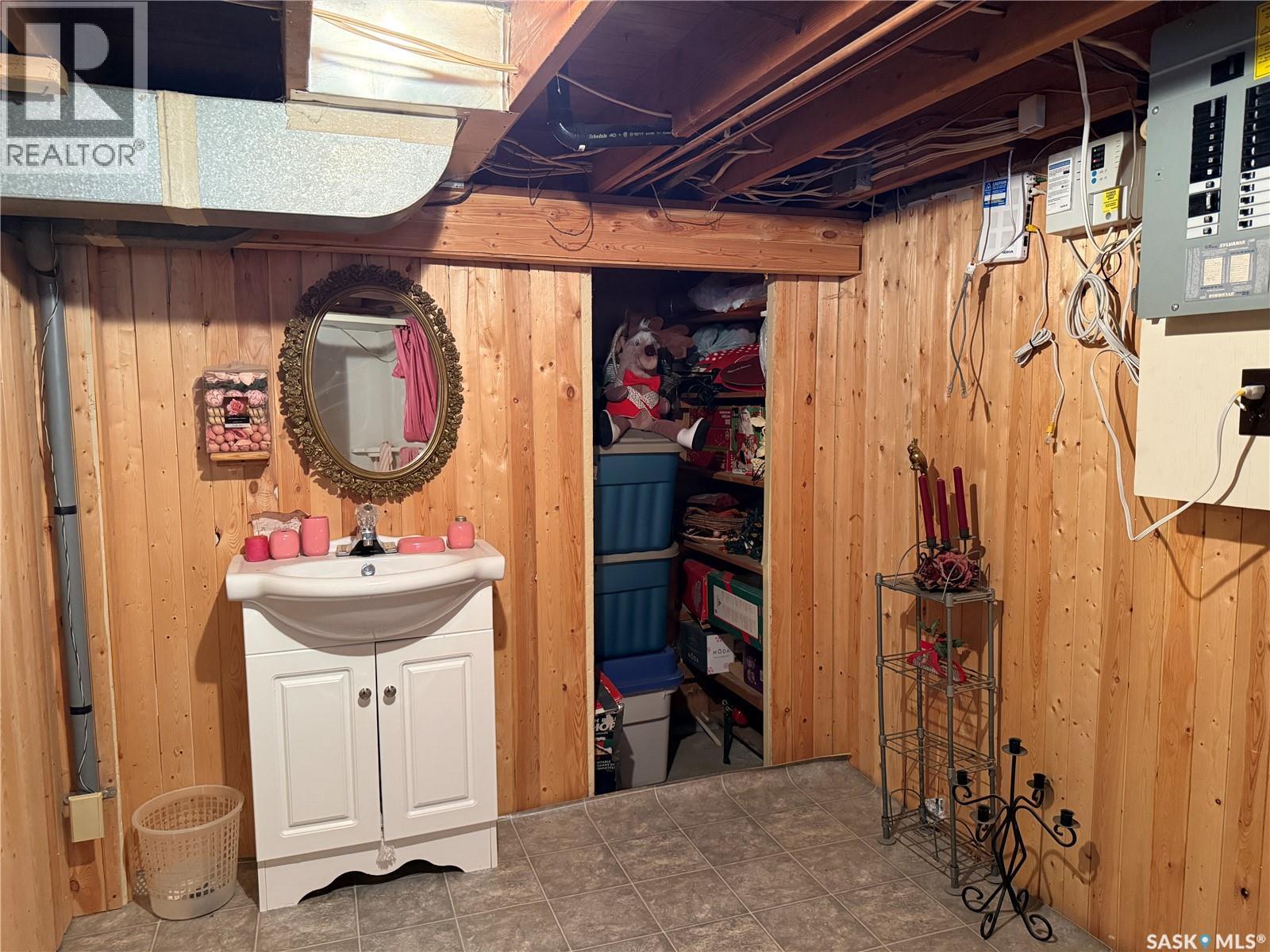 669 Stadacona Street E, Moose Jaw, Saskatchewan  S6H 0K1 - Photo 18 - SK029667