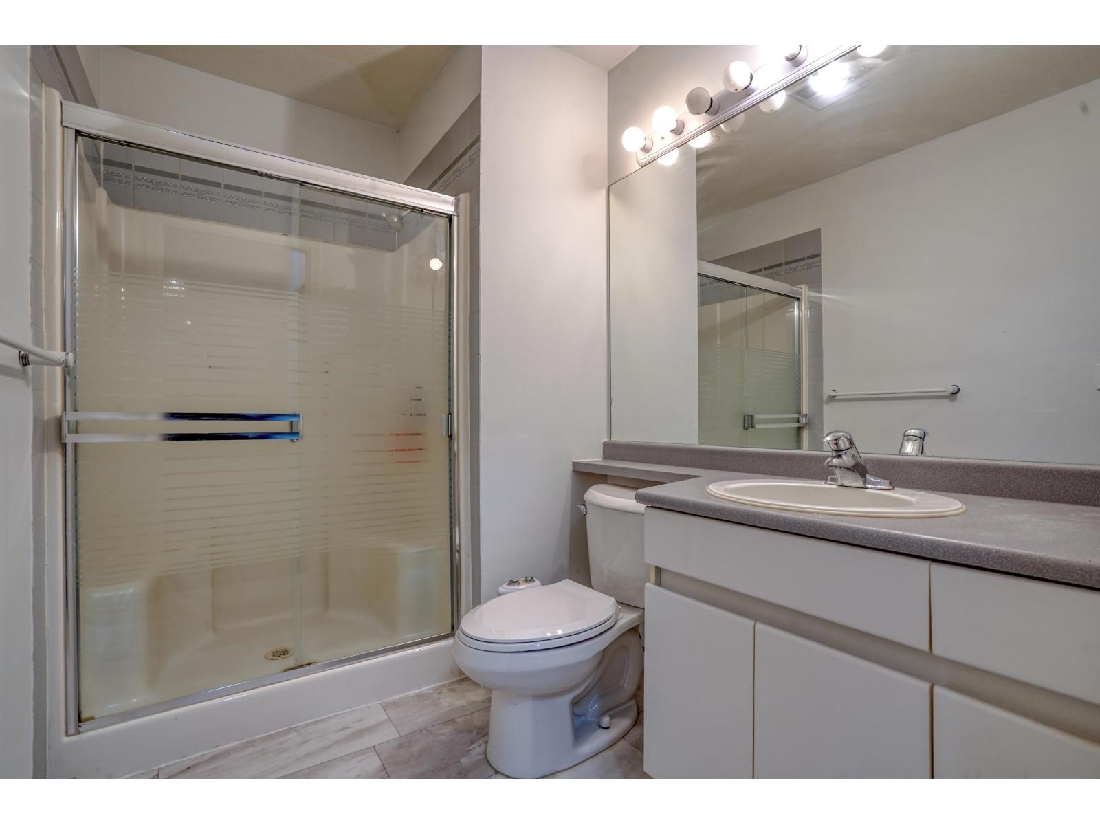 110 14981 101a Avenue, Surrey, British Columbia  V3R 0T1 - Photo 11 - R3094120