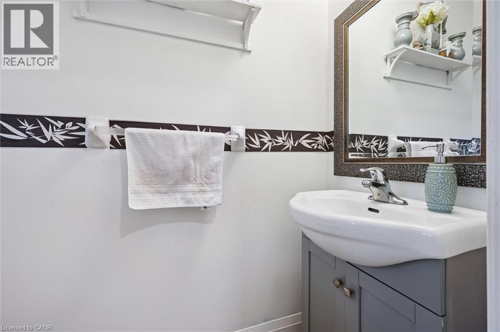 491 Beaumont Crescent, Kitchener, Ontario  N2A 0C4 - Photo 6 - 40809341