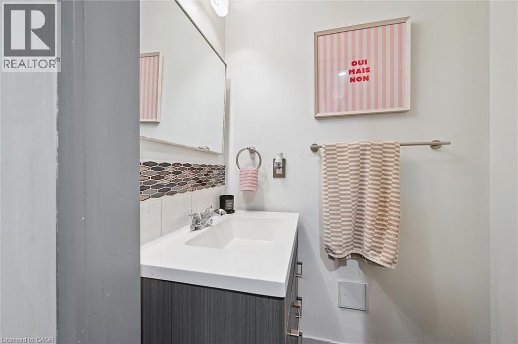 491 Beaumont Crescent, Kitchener, Ontario  N2A 0C4 - Photo 30 - 40809341