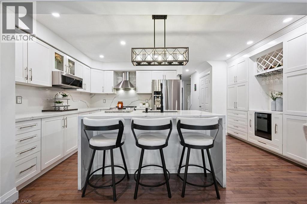 491 Beaumont Crescent, Kitchener, Ontario  N2A 0C4 - Photo 3 - 40809341