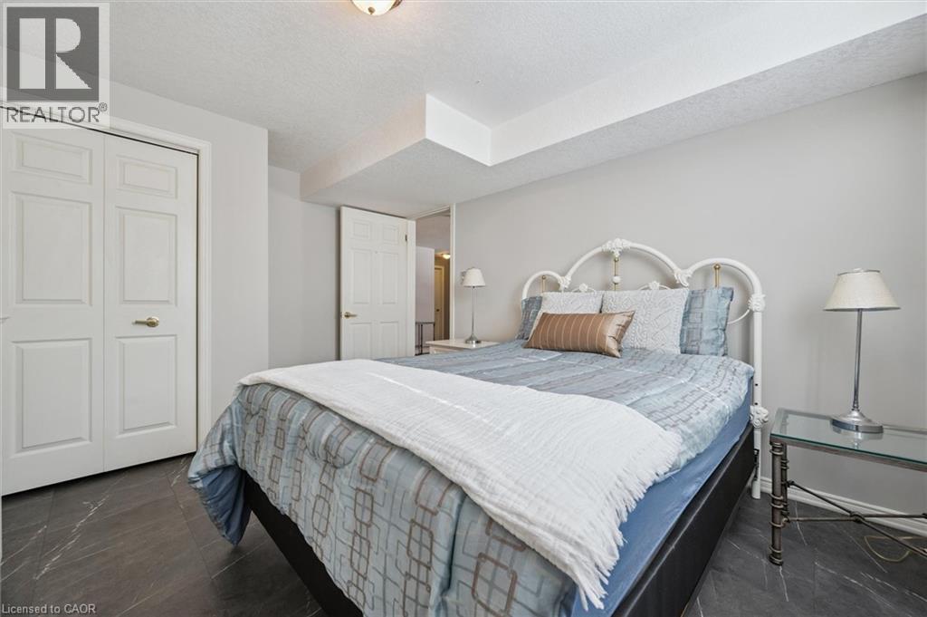 663 Heathcliffe Place, Waterloo, Ontario  N2T 2P3 - Photo 32 - 40809378