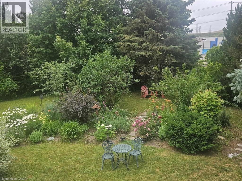 663 Heathcliffe Place, Waterloo, Ontario  N2T 2P3 - Photo 39 - 40809378