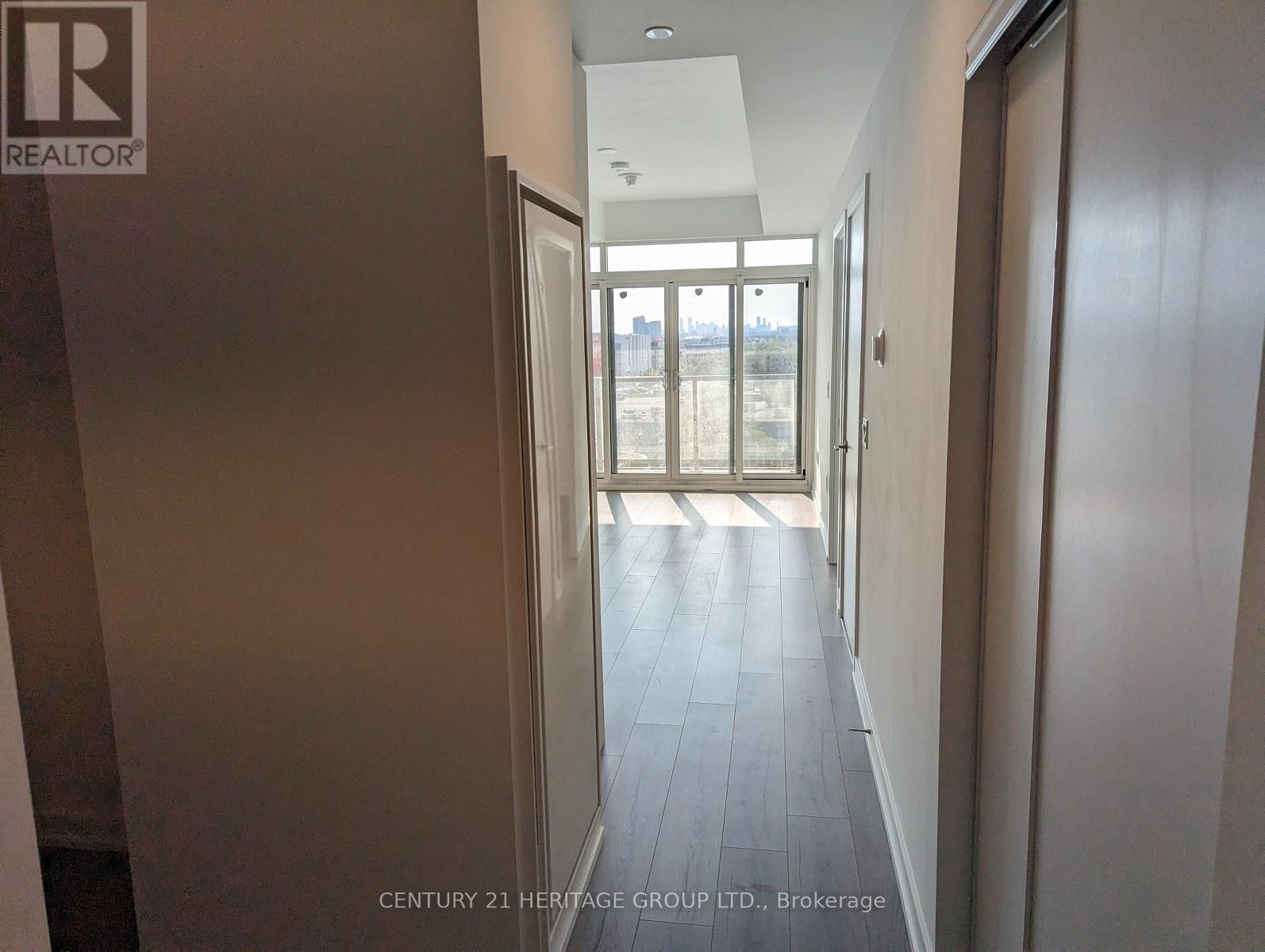 711 - 1195 The Queensway, Toronto, Ontario  M8Z 0H1 - Photo 3 - W12843108