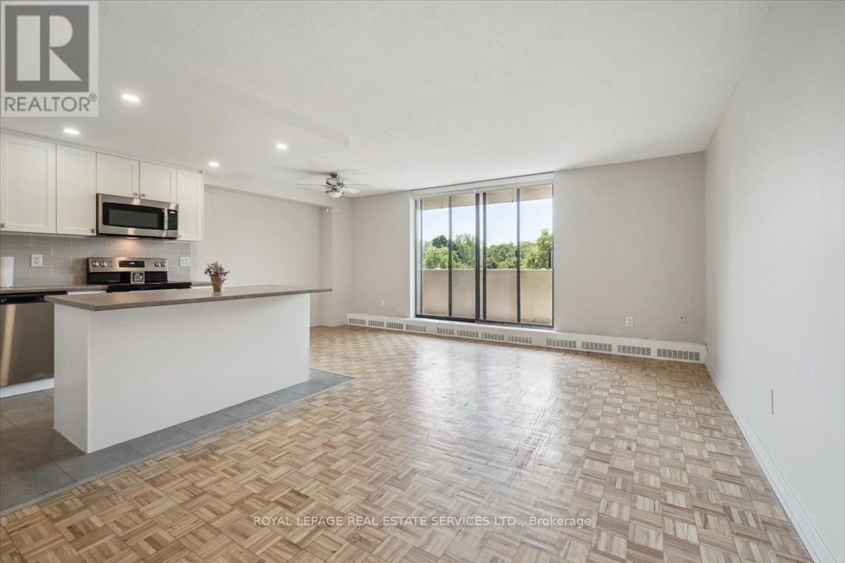 207 - 60 Park Avenue, Halton Hills, Ontario  L7G 4Y9 - Photo 5 - W12843114