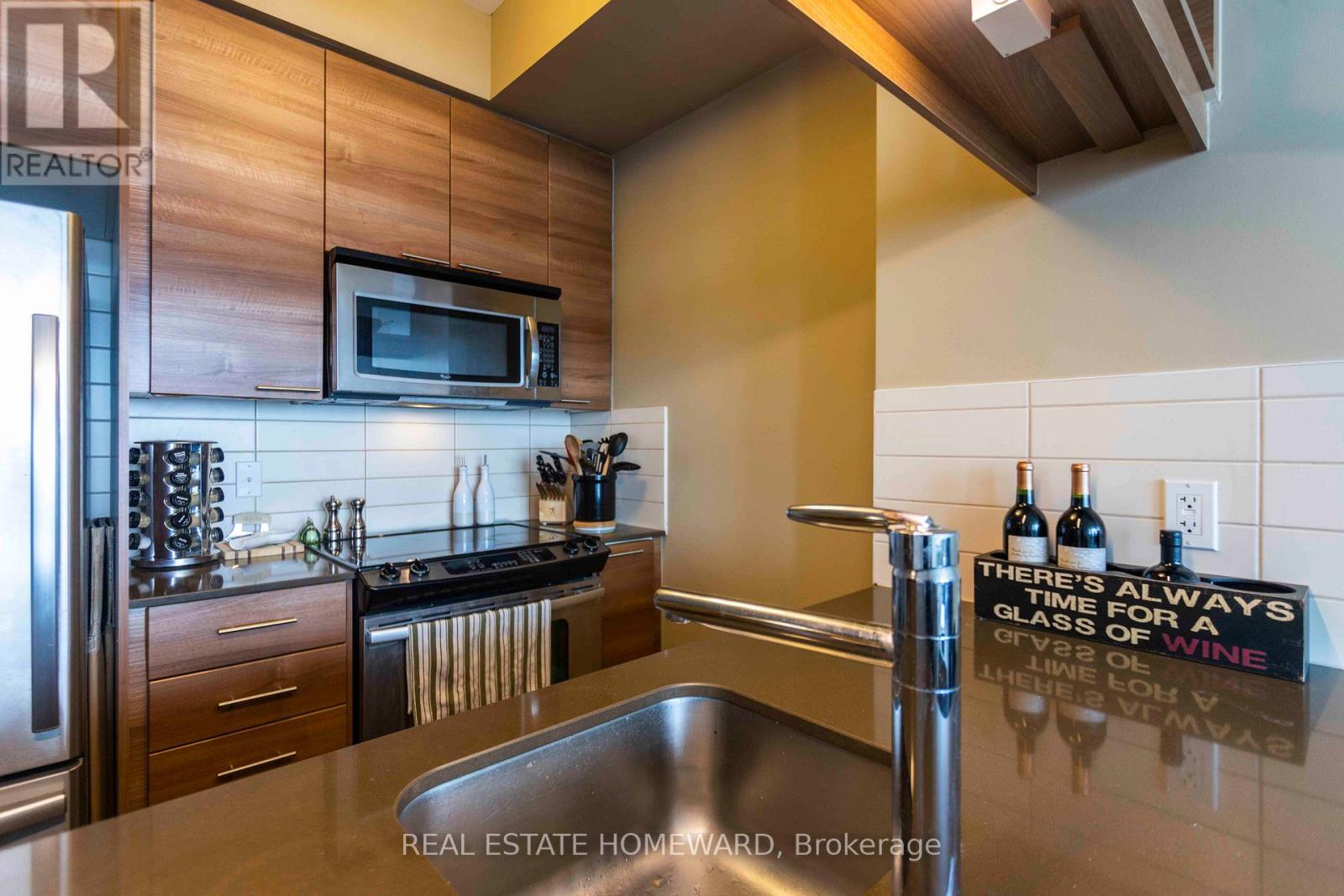 1810 - 15 Viking Lane, Toronto, Ontario  M9B 0A4 - Photo 11 - W12843132