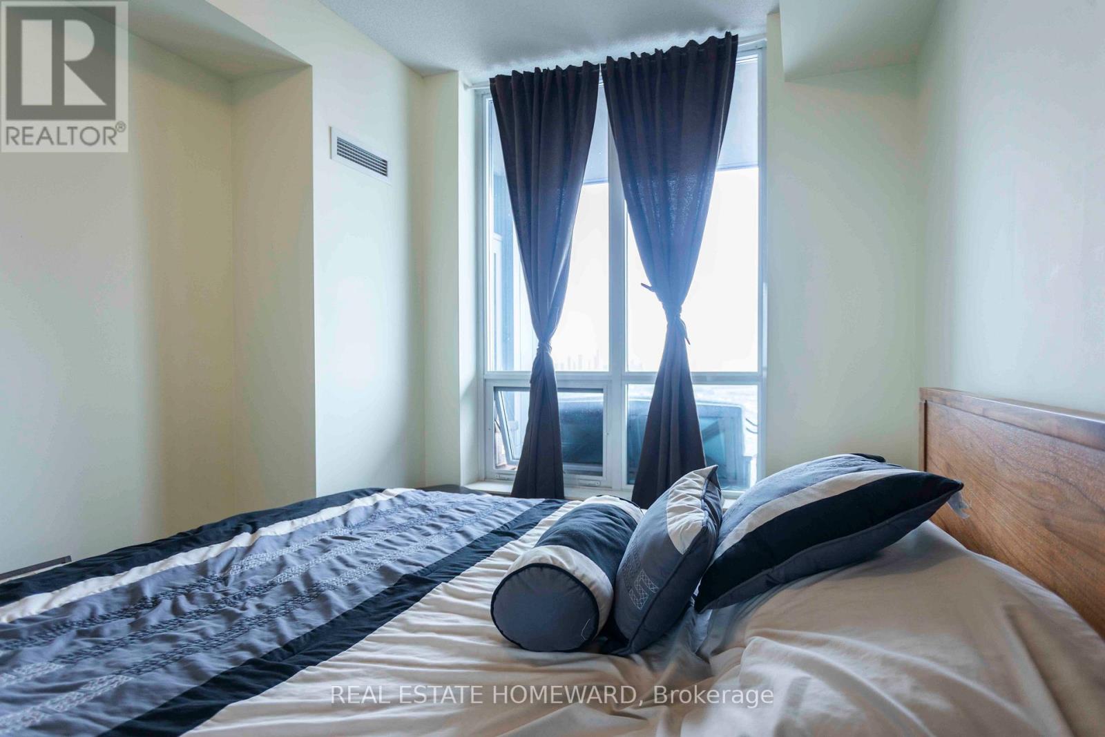 1810 - 15 Viking Lane, Toronto, Ontario  M9B 0A4 - Photo 16 - W12843132