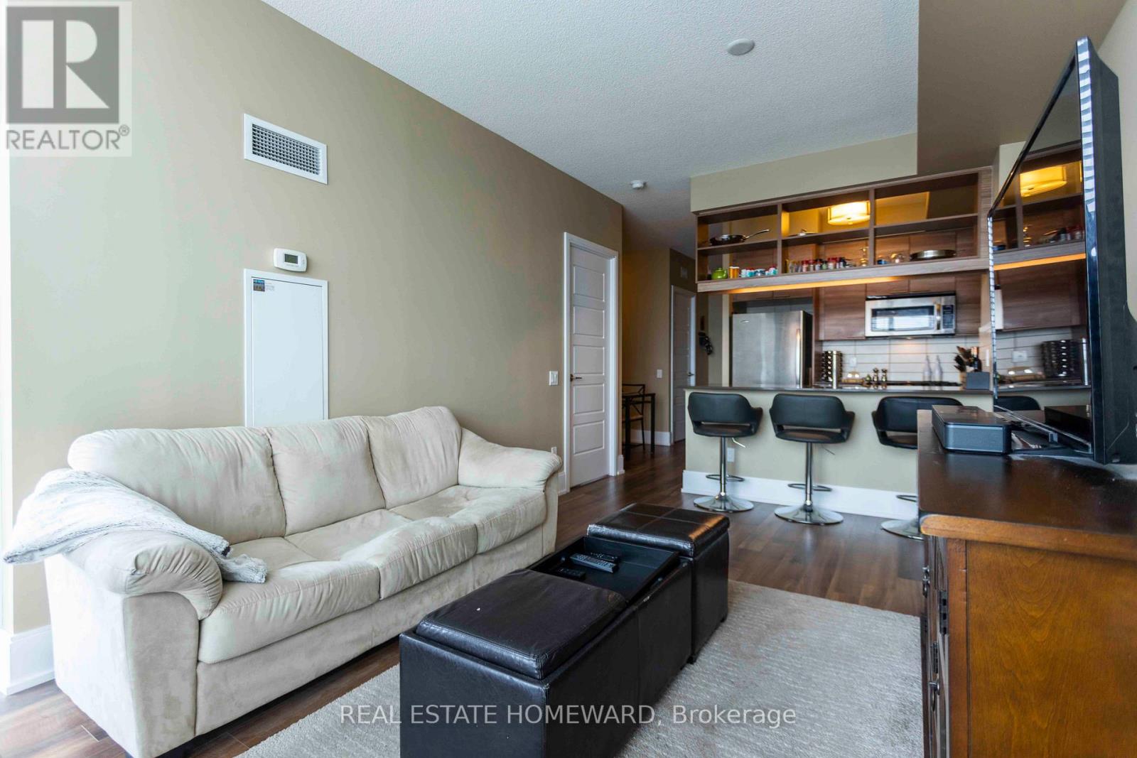 1810 - 15 Viking Lane, Toronto, Ontario  M9B 0A4 - Photo 5 - W12843132