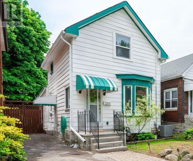 135 Bernice Crescent, Toronto, Ontario  M6N 1X3 - Photo 2 - W12843148