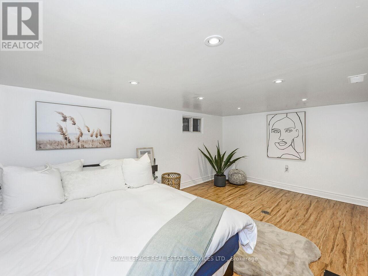 135 Bernice Crescent, Toronto, Ontario  M6N 1X3 - Photo 23 - W12843148