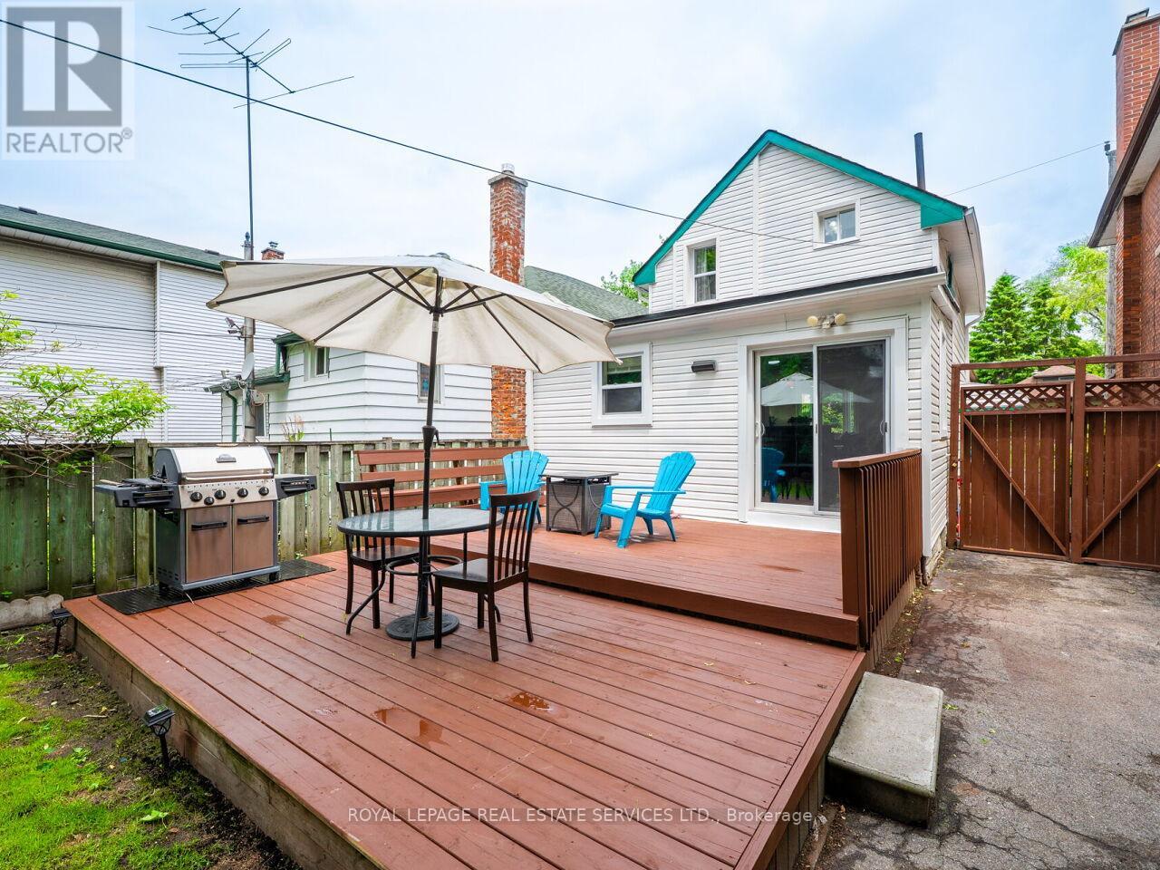 135 Bernice Crescent, Toronto, Ontario  M6N 1X3 - Photo 37 - W12843148