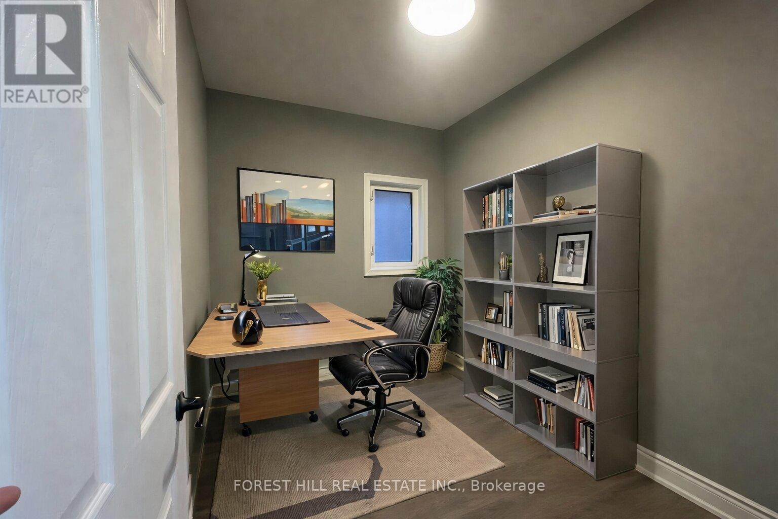 32 Earlscourt Avenue, Toronto, Ontario  M6E 4A6 - Photo 9 - W12843226