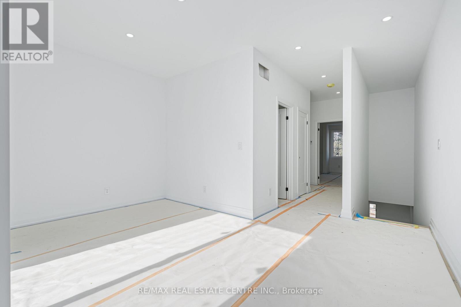 19 James Street, Halton Hills, Ontario  L7G 2H2 - Photo 31 - W12843236