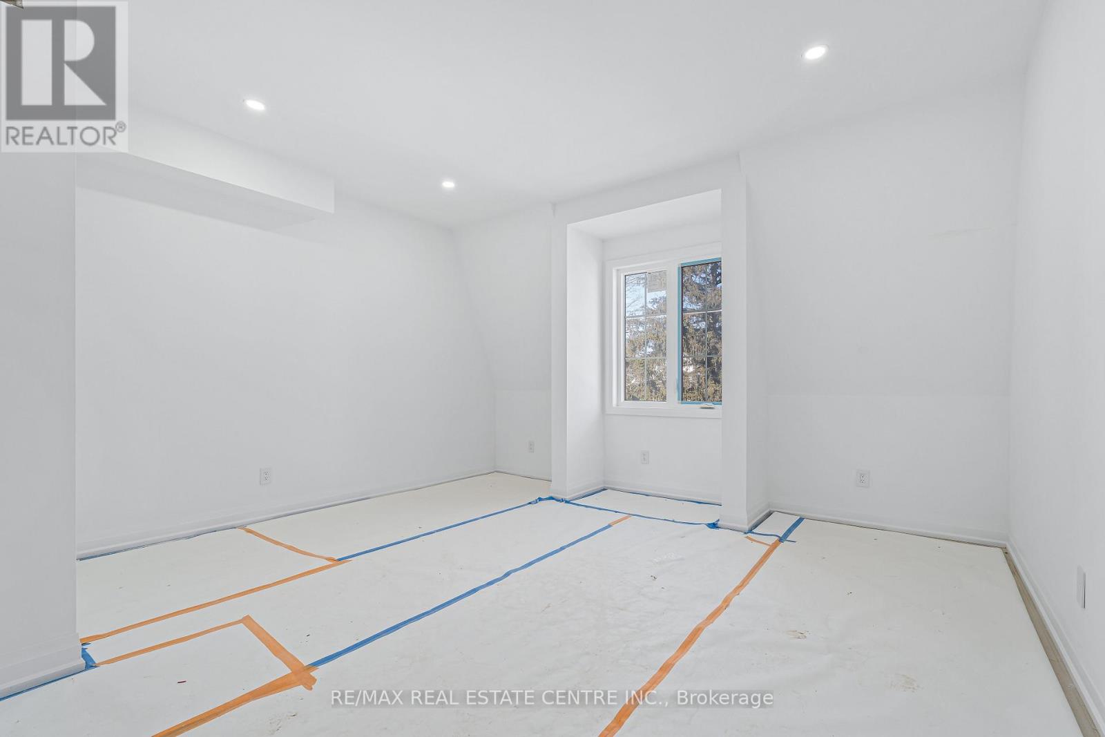 19 James Street, Halton Hills, Ontario  L7G 2H2 - Photo 32 - W12843236