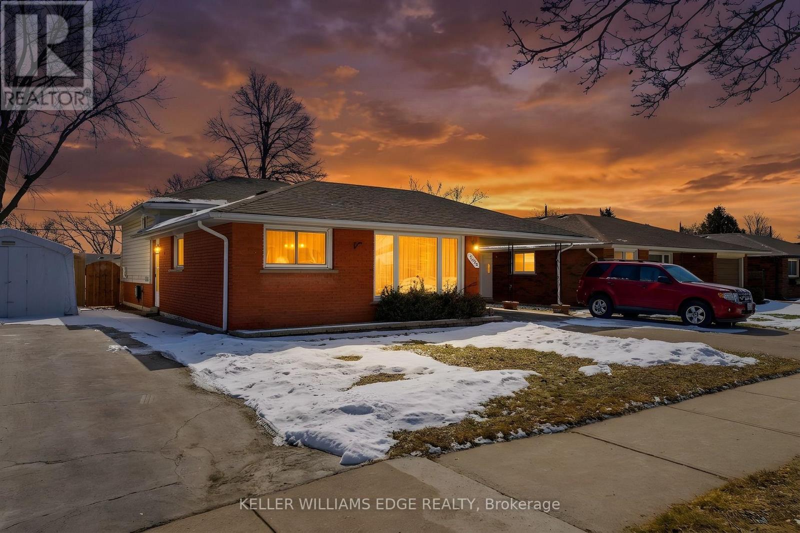 2426 TAIT AVENUE, Burlington, Ontario